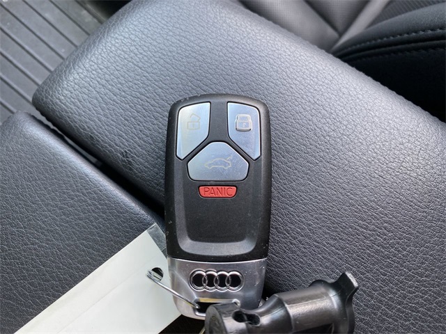 used 2018 Audi Q7 car, priced at $23,058