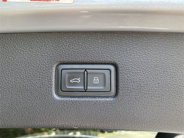 used 2018 Audi Q7 car, priced at $23,058