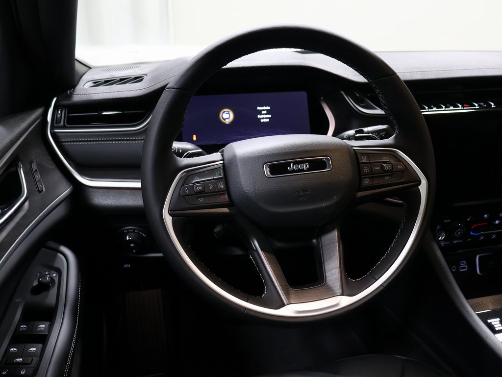 new 2025 Jeep Grand Cherokee L car, priced at $54,932