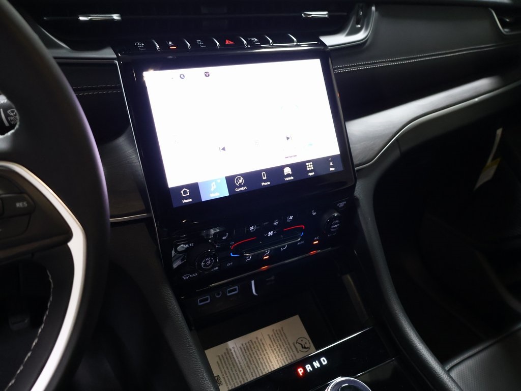 new 2025 Jeep Grand Cherokee L car, priced at $54,932