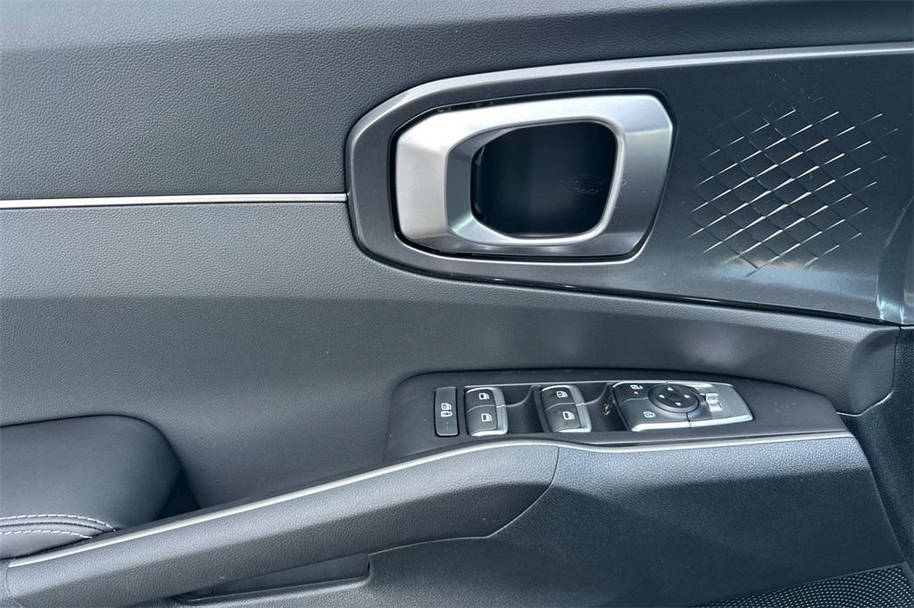 new 2025 Kia Sorento car, priced at $37,374