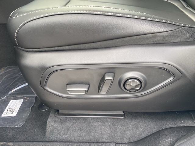 new 2025 Jeep Grand Cherokee car, priced at $43,662