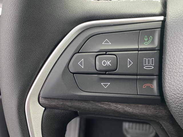 new 2025 Jeep Grand Cherokee car, priced at $43,662