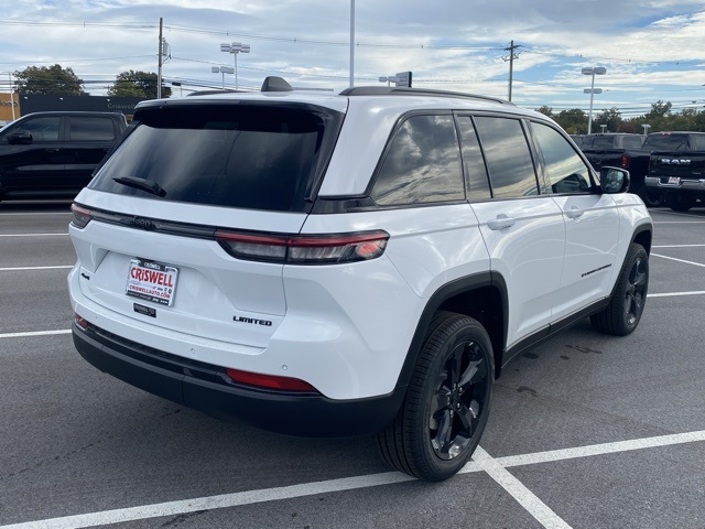 new 2025 Jeep Grand Cherokee car, priced at $43,662