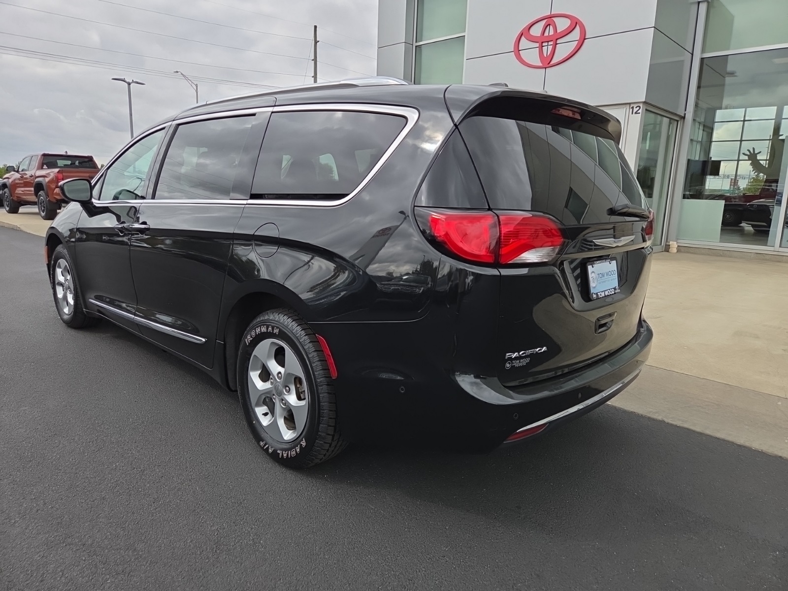 used 2017 Chrysler Pacifica car, priced at $14,132