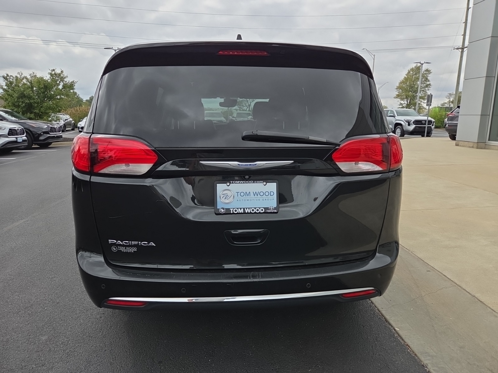 used 2017 Chrysler Pacifica car, priced at $14,132