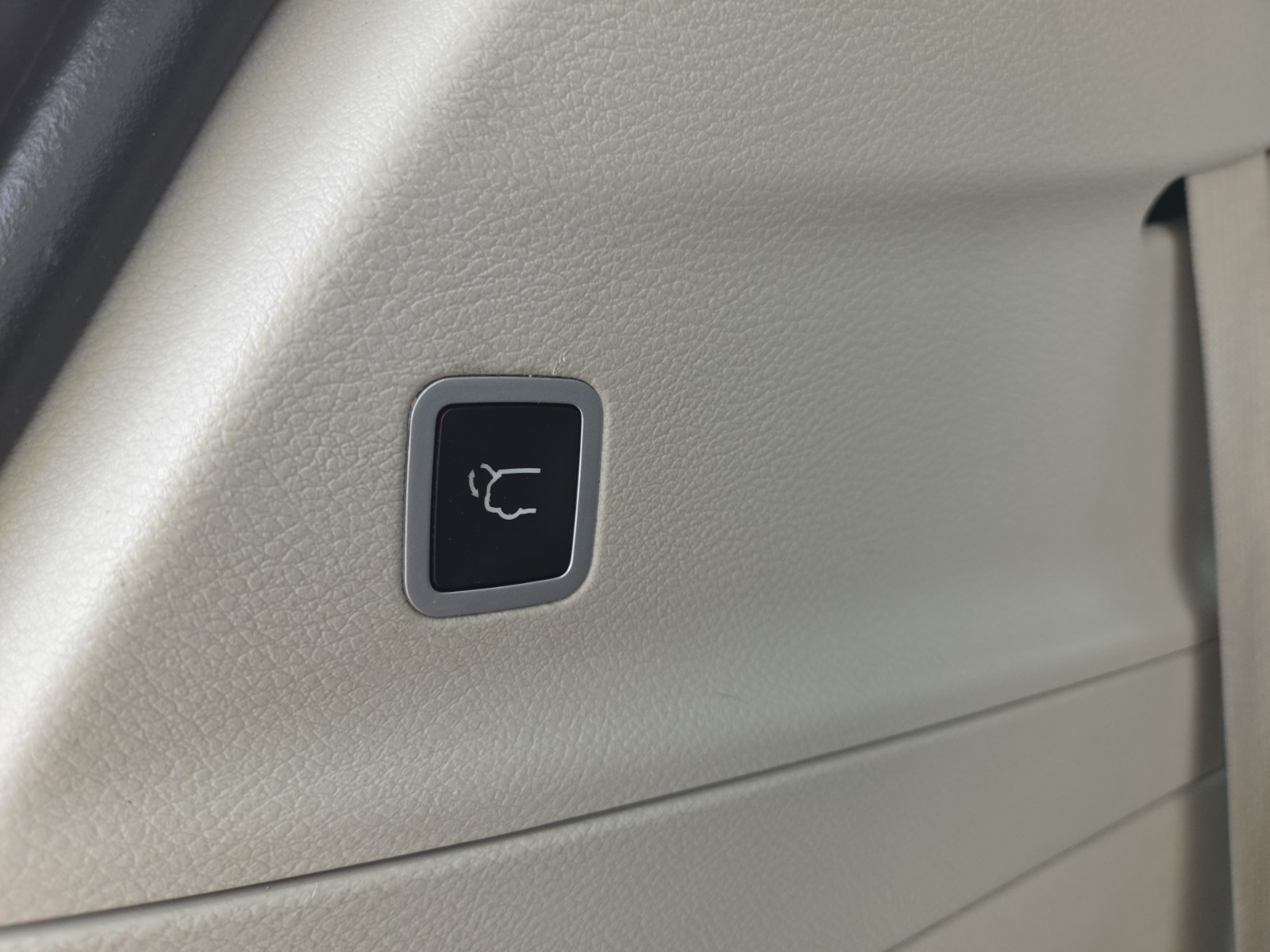 used 2017 Chrysler Pacifica car, priced at $14,132