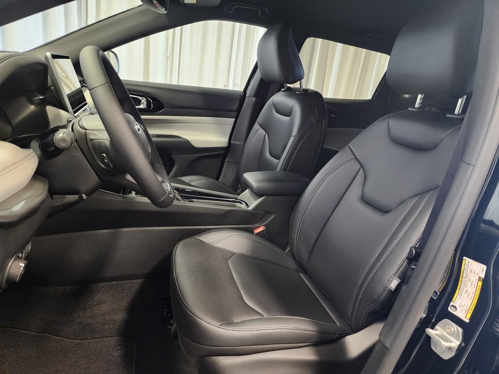 new 2025 Jeep Compass car, priced at $32,743