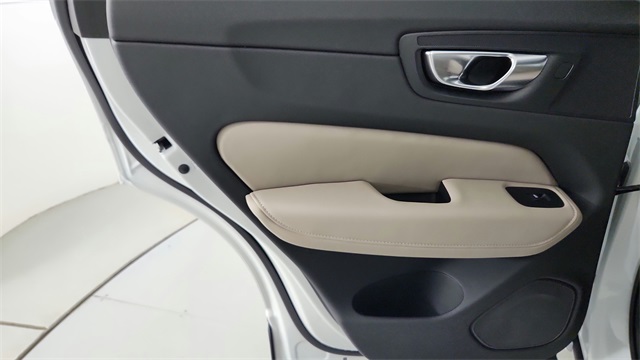 new 2026 Volvo XC60 car, priced at $57,985