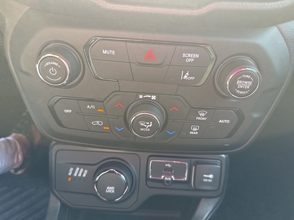 used 2021 Jeep Renegade car, priced at $21,900