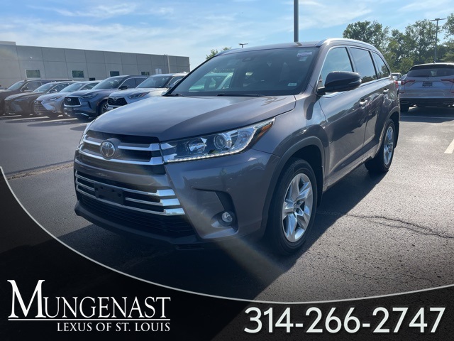 used 2019 Toyota Highlander car, priced at $27,940