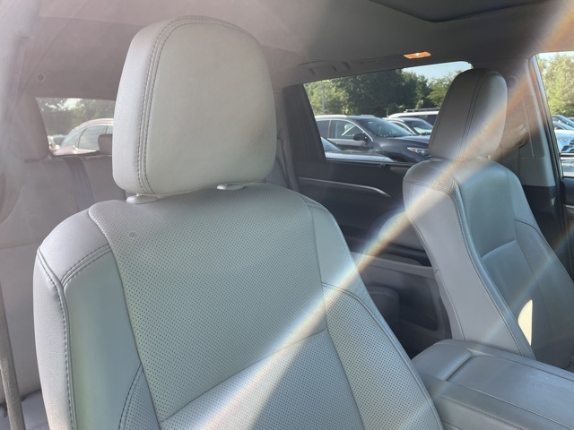 used 2019 Toyota Highlander car, priced at $27,940