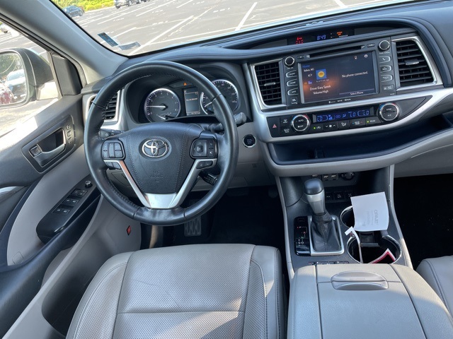 used 2019 Toyota Highlander car, priced at $27,940