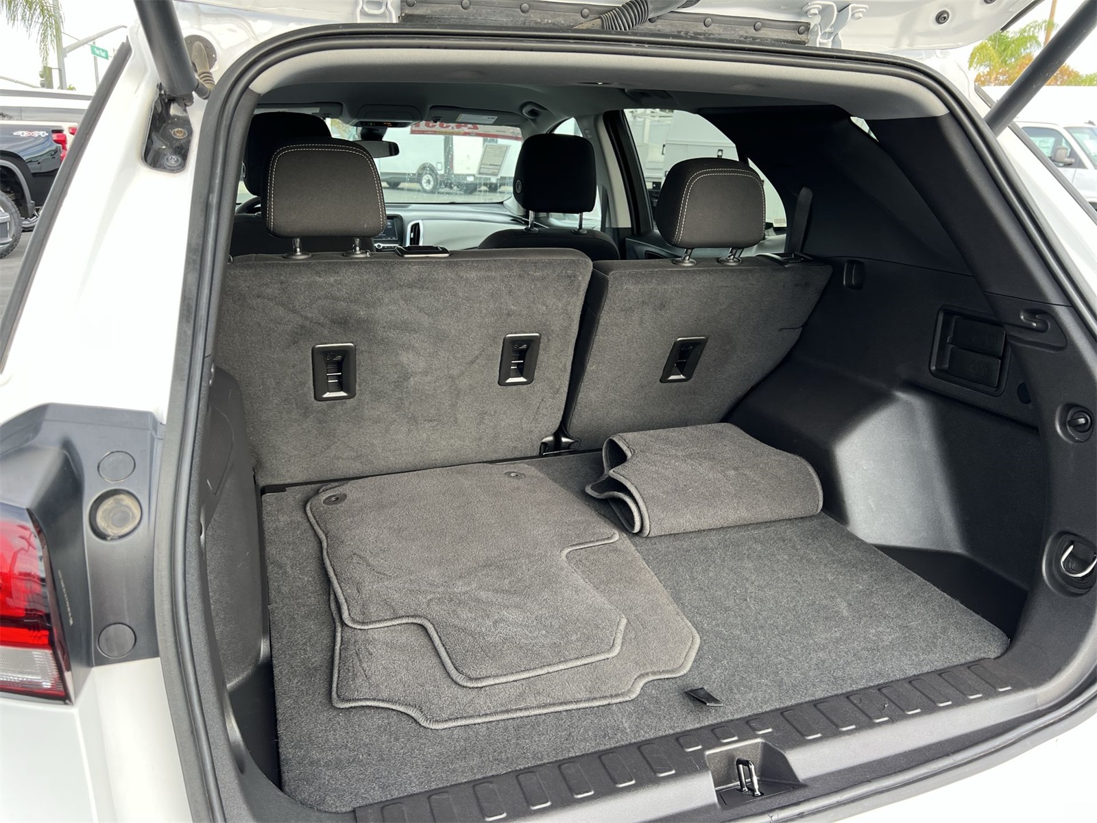 used 2024 Chevrolet Equinox car, priced at $23,991