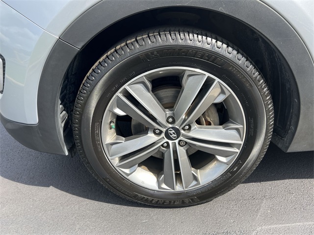 used 2014 Hyundai Santa Fe car, priced at $10,540
