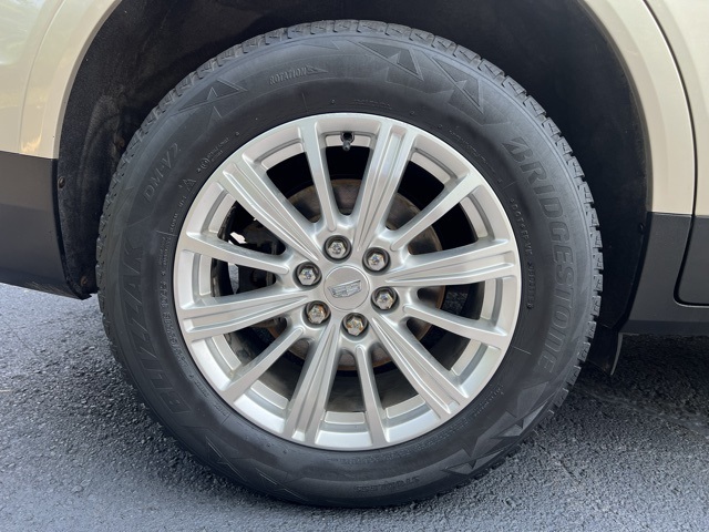 used 2017 Cadillac XT5 car, priced at $17,200