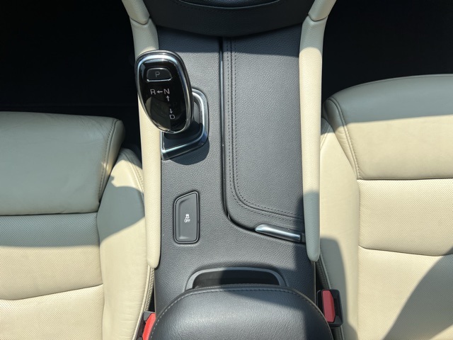 used 2017 Cadillac XT5 car, priced at $17,200