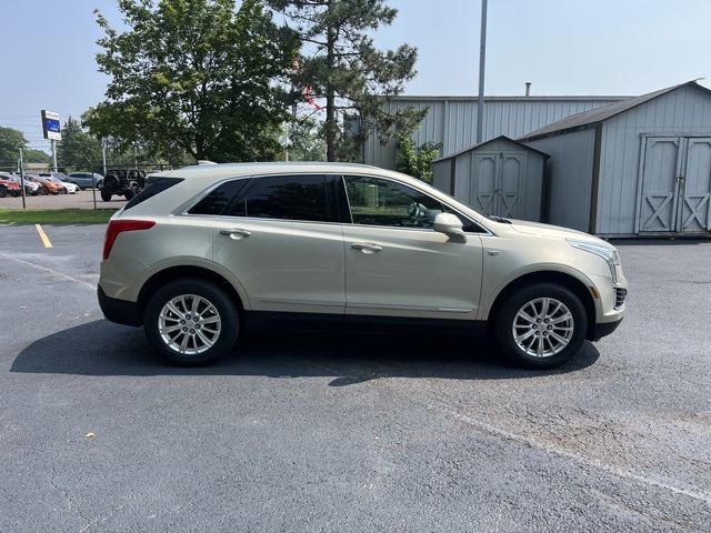used 2017 Cadillac XT5 car, priced at $17,200
