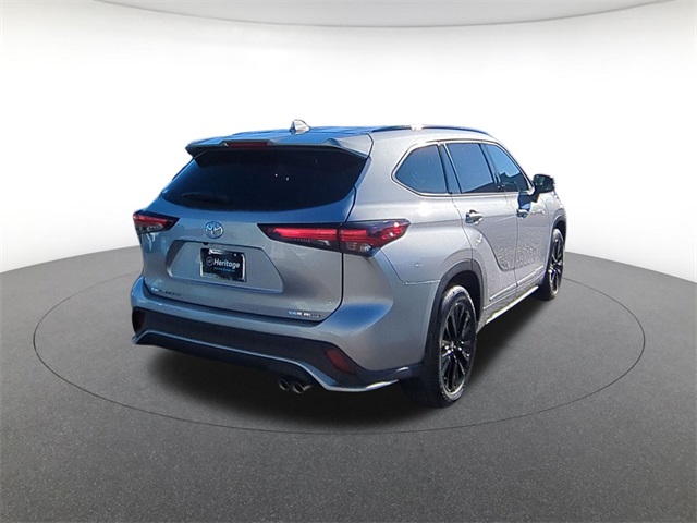 new 2025 Toyota Highlander car, priced at $49,588