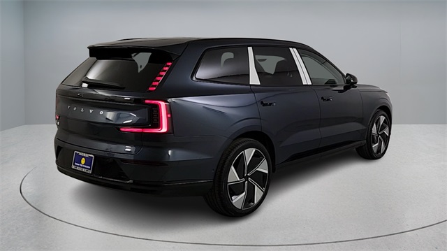 new 2025 Volvo EX90 car, priced at $96,235