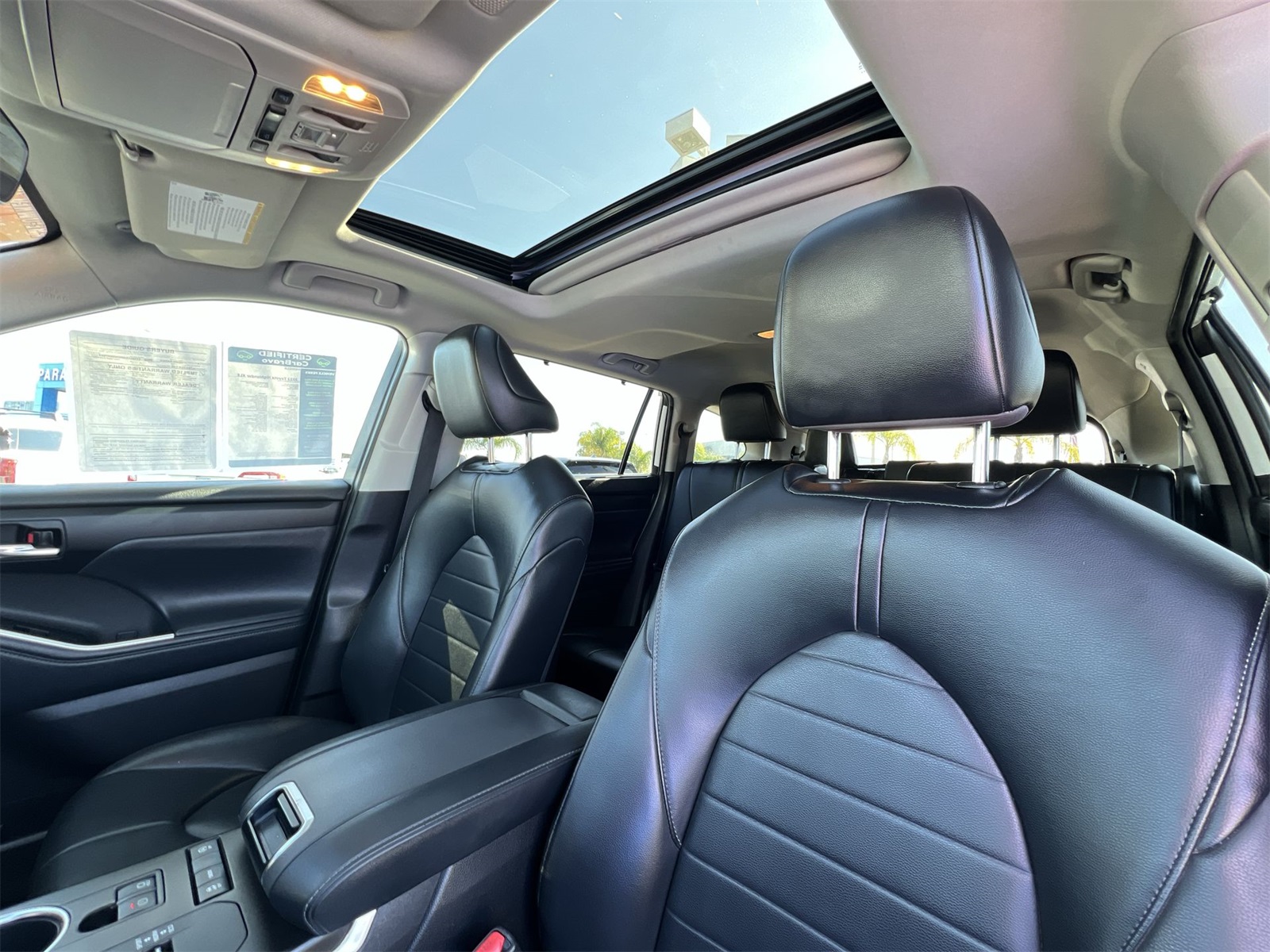 used 2022 Toyota Highlander car, priced at $30,593