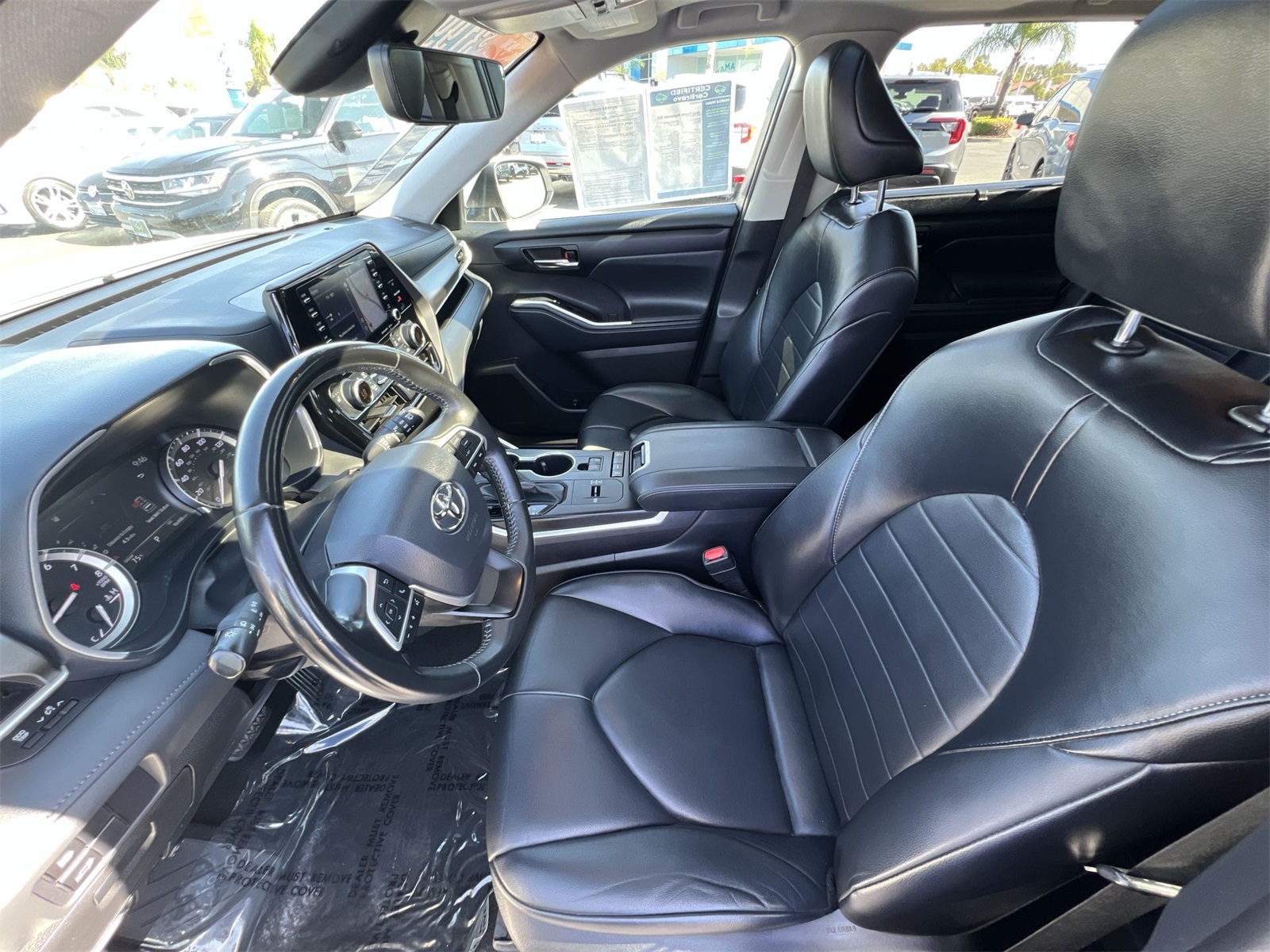used 2022 Toyota Highlander car, priced at $30,593