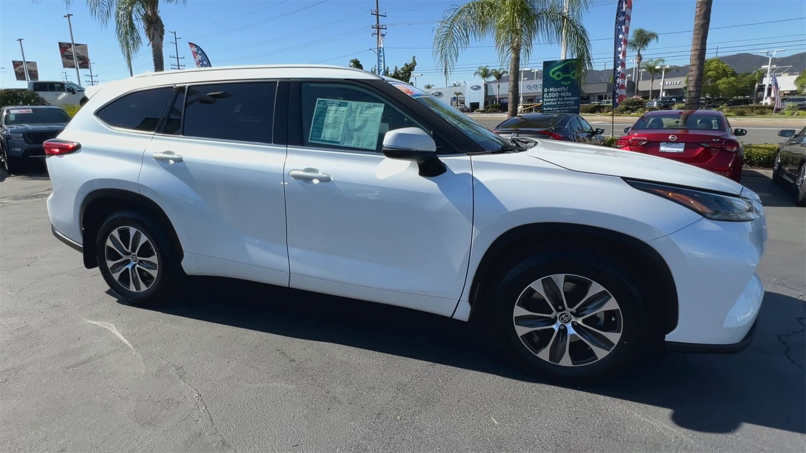 used 2022 Toyota Highlander car, priced at $30,593