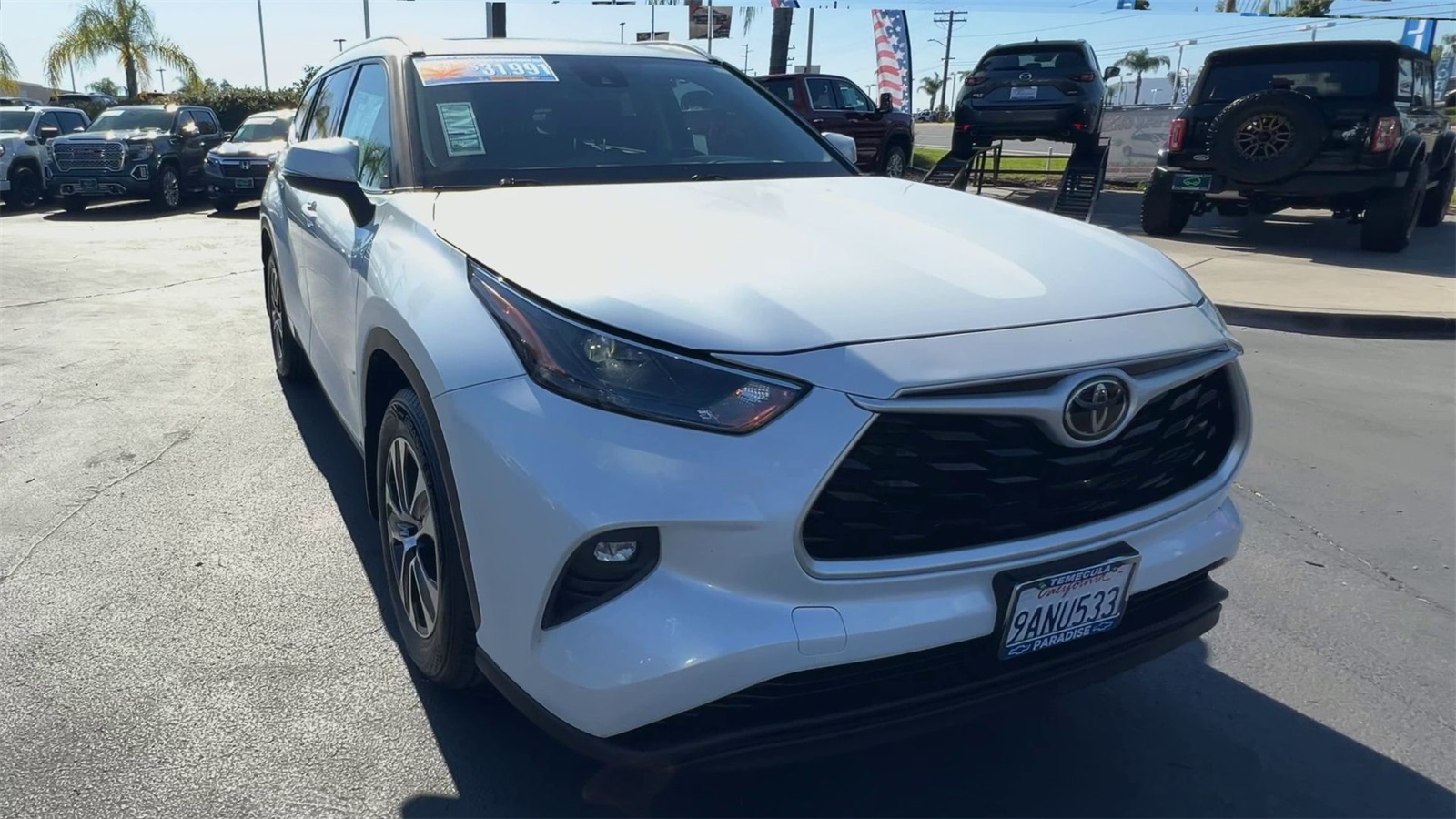 used 2022 Toyota Highlander car, priced at $30,593
