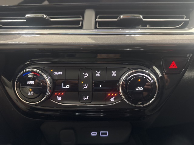 new 2025 Chevrolet Trax car, priced at $25,690