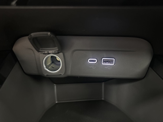 new 2025 Chevrolet Trax car, priced at $25,690