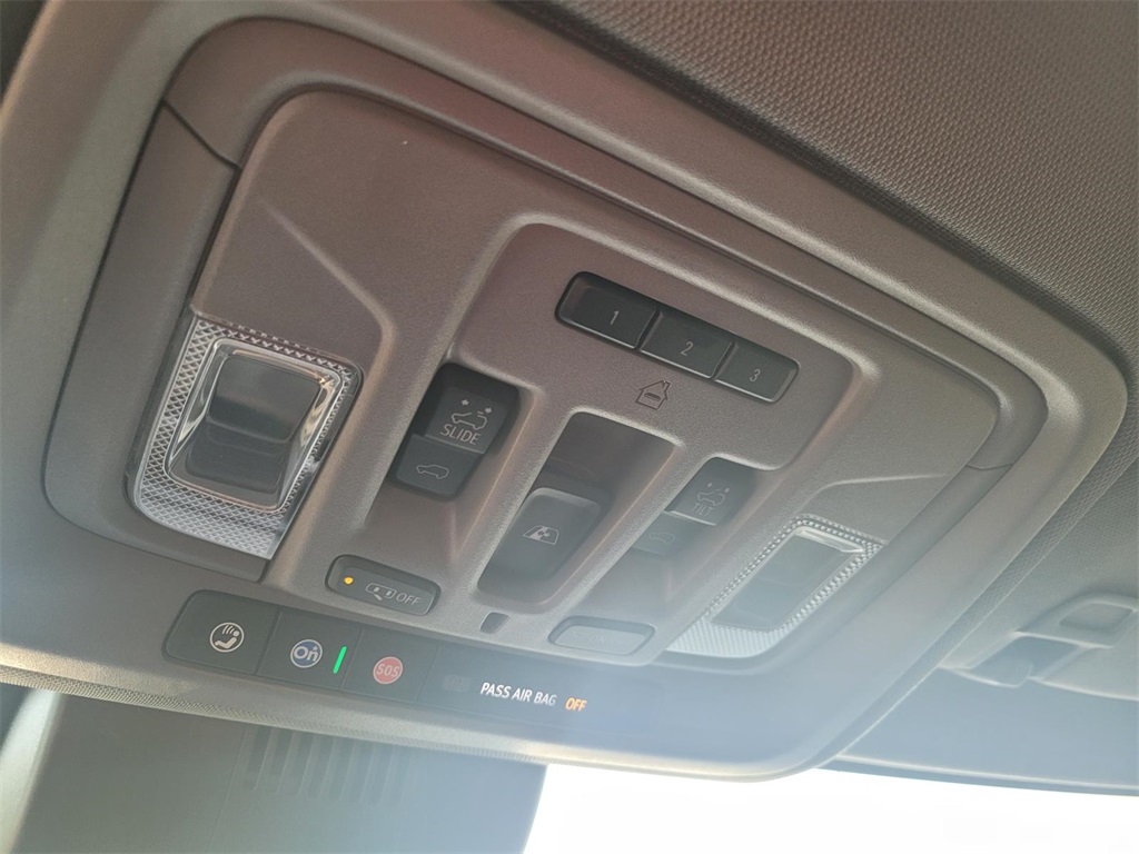 used 2022 Chevrolet Silverado 1500 car, priced at $44,990