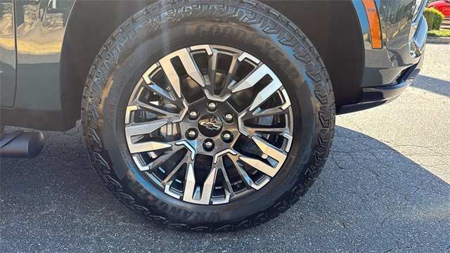 new 2026 Chevrolet Tahoe car, priced at $77,675