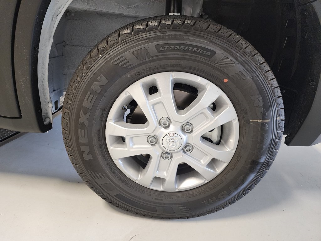 new 2024 Ram ProMaster 2500 car, priced at $46,999