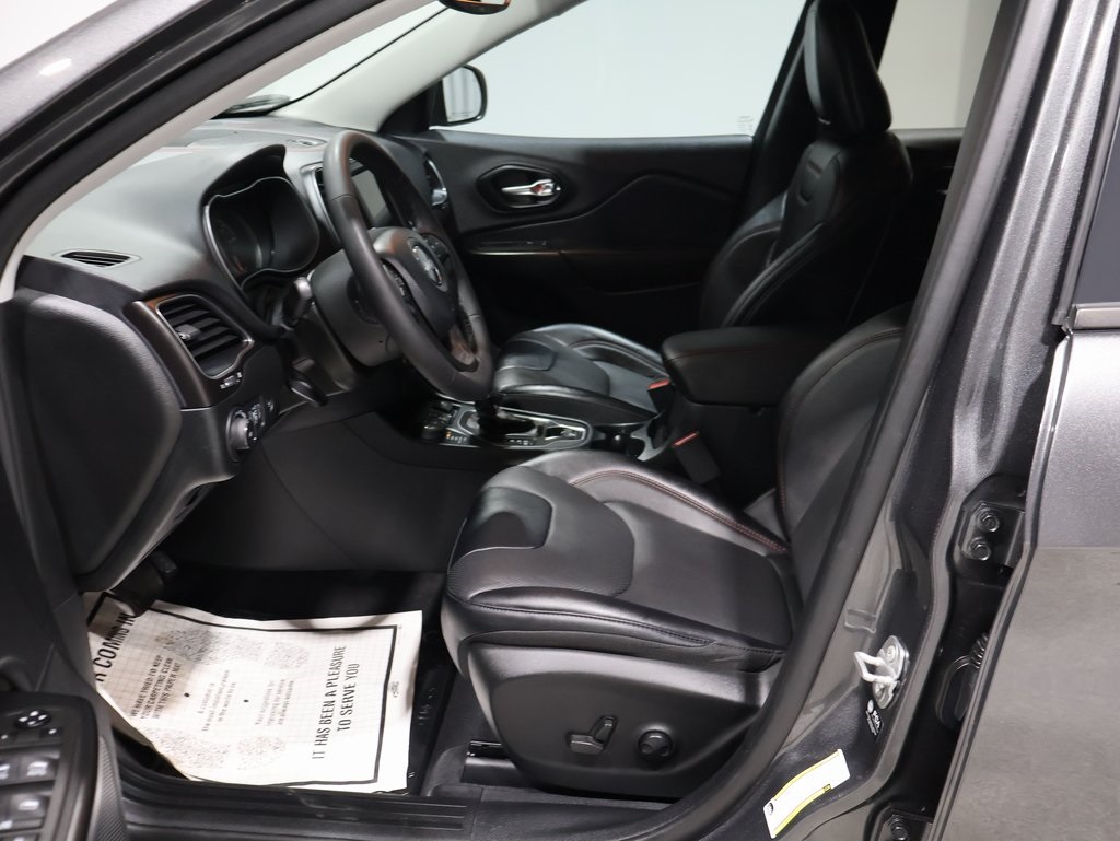 used 2022 Jeep Cherokee car, priced at $27,500