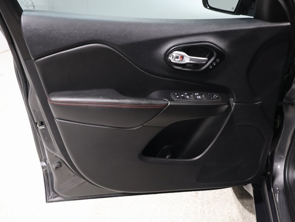 used 2022 Jeep Cherokee car, priced at $27,500