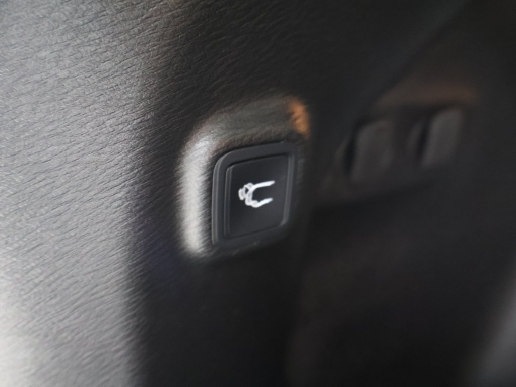 used 2022 Jeep Cherokee car, priced at $27,500
