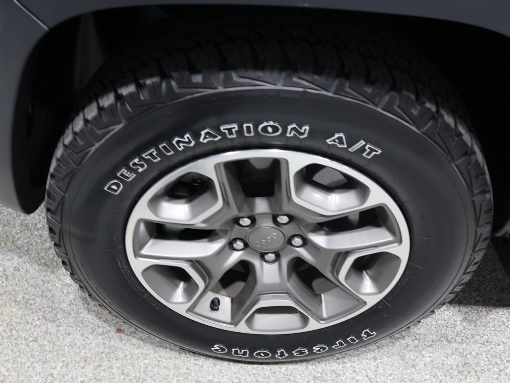 used 2022 Jeep Cherokee car, priced at $27,500