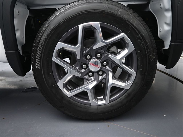 new 2025 GMC Sierra 1500 car, priced at $43,500