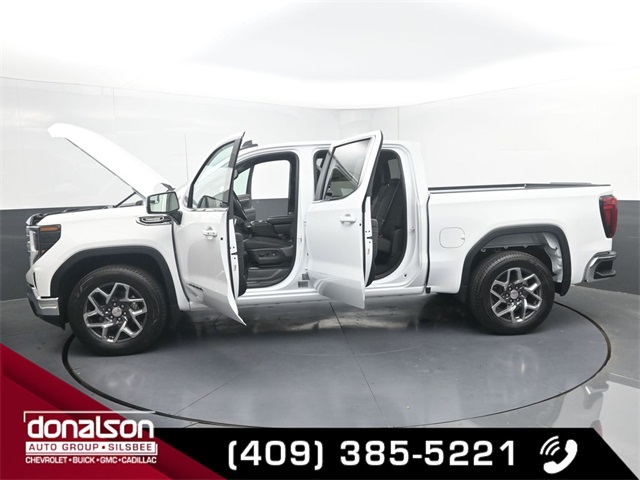 new 2025 GMC Sierra 1500 car, priced at $43,500