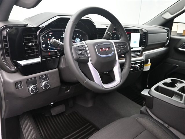 new 2025 GMC Sierra 1500 car, priced at $43,500