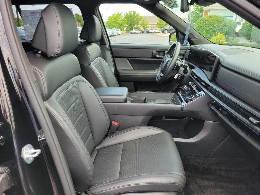 used 2025 Hyundai Santa Fe car, priced at $40,877