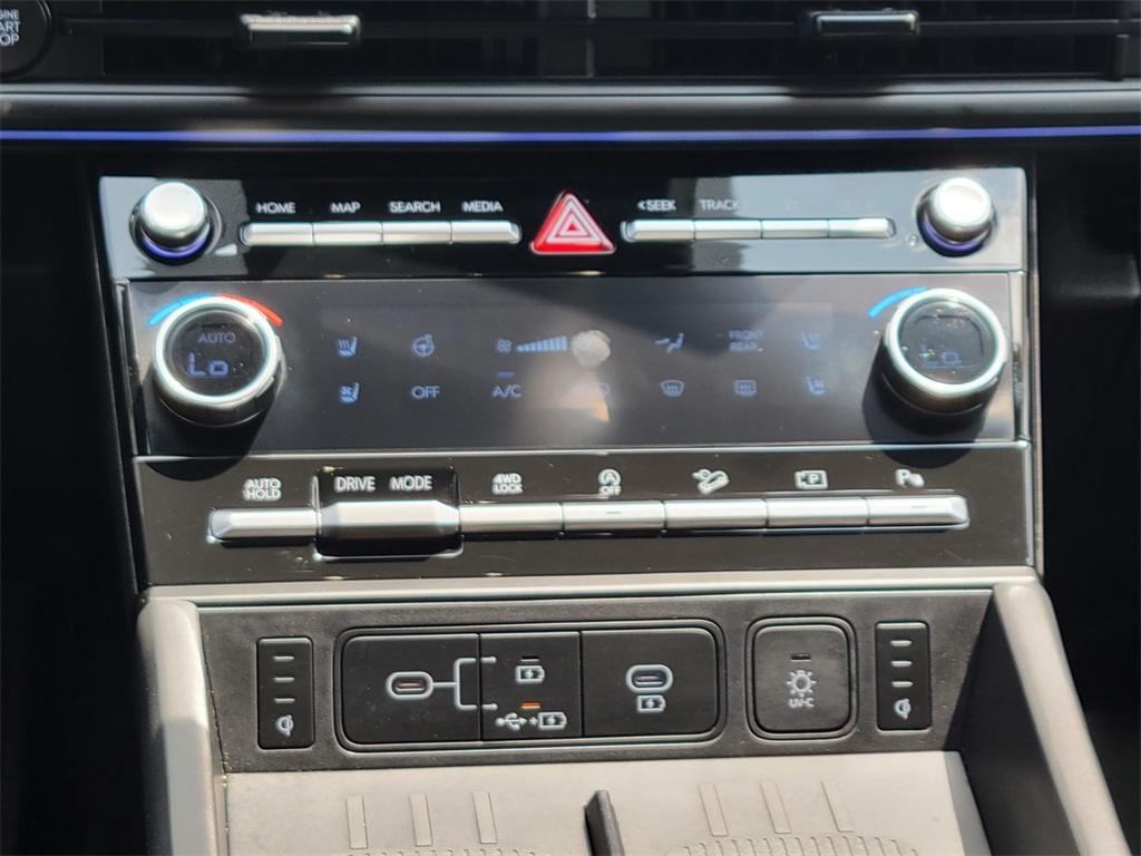 used 2025 Hyundai Santa Fe car, priced at $40,877
