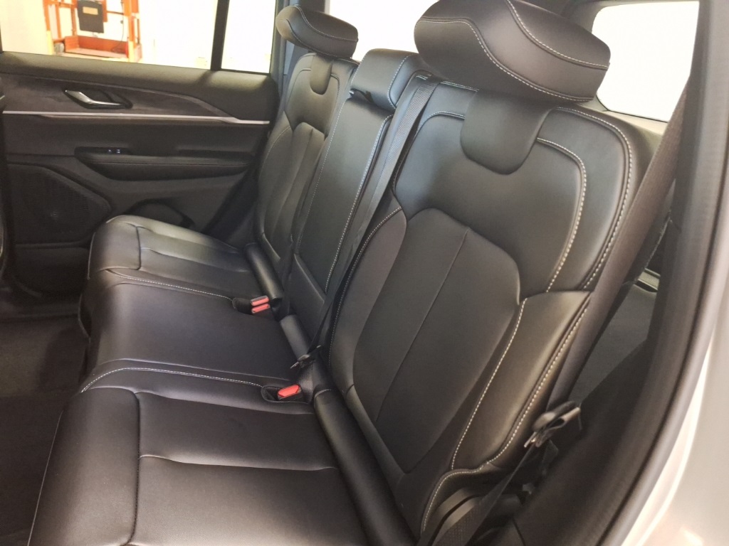 new 2025 Jeep Grand Cherokee car, priced at $50,485