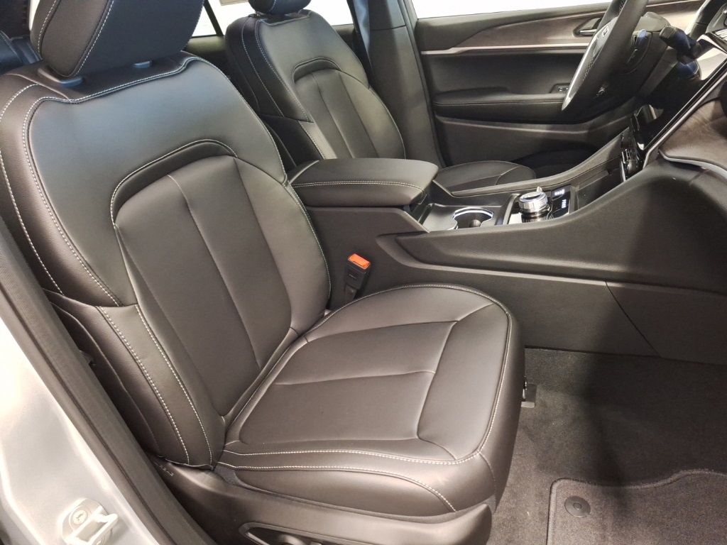 new 2025 Jeep Grand Cherokee car, priced at $50,485