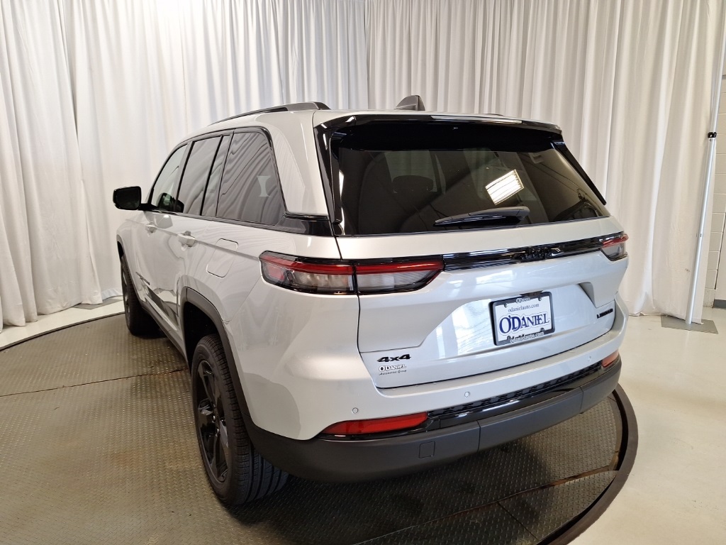 new 2025 Jeep Grand Cherokee car, priced at $50,485