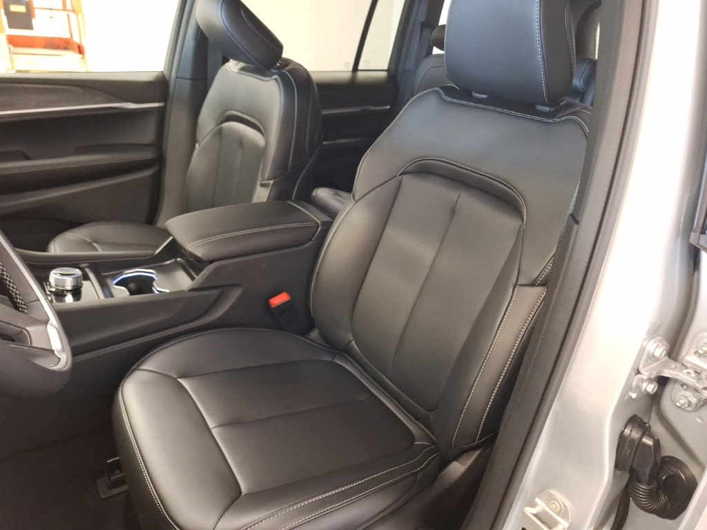 new 2025 Jeep Grand Cherokee car, priced at $50,485