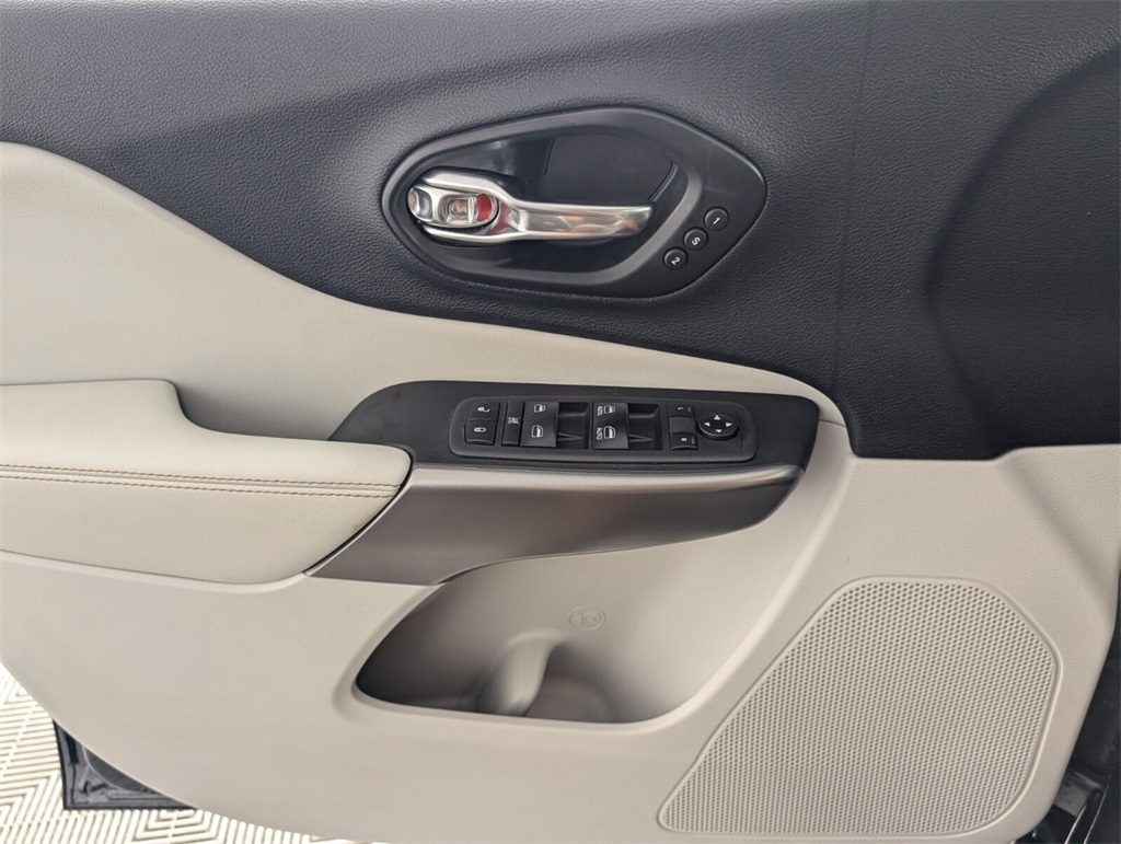 used 2019 Jeep Cherokee car, priced at $20,000