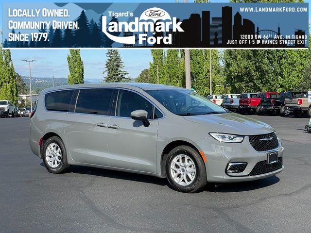 used 2023 Chrysler Pacifica car, priced at $29,983