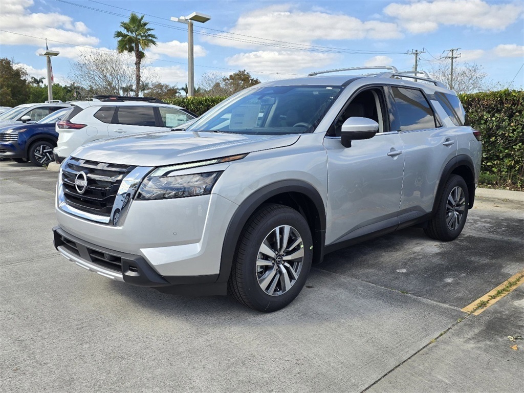 new 2025 Nissan Pathfinder car, priced at $40,554