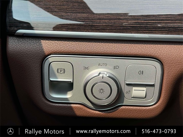 new 2025 Mercedes-Benz GLS car, priced at $92,935